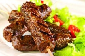 طريقة عمل كفتة الحاتي في المنزل بطعم خرافي وجودة مضمونة نظرا لاقتراب عيد الأضحى المبارك 6 31 588x388 300x198 طريقة عمل كفتة الحاتي في المنزل بطعم خرافي وجودة مضمونة نظرا لاقتراب عيد الأضحى المبارك