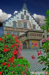 Beautiful-Garden-House-Photos-6