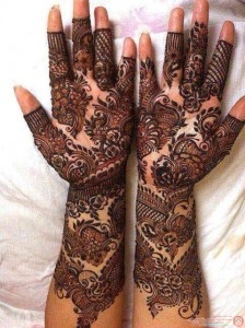 Beautiful-Indian-Henna-Mehndi-Design-Eid-Ul-Azha-Collection-2014-15-For-Girls-1