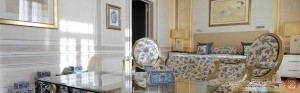 Diamond-Suite-Living-Room-960x300
