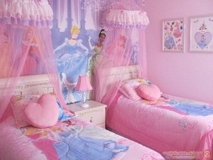 Disney-Princess-Bedroom-21