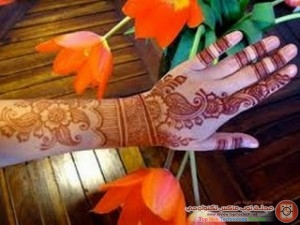 Flower-Mehndi-Designs-For-Hands-20112