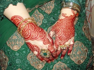 Front-Hand-Mahndi-Designs-24
