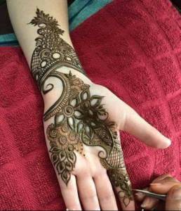 New-Mehndi-Design-Eid-Days-for-Young-Girls-2015-11
