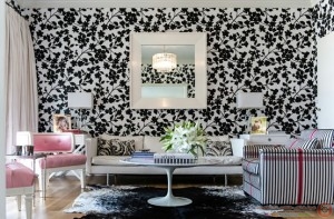 black-and-white-floral-wallpaper