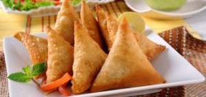 طريقة عمل السمبوسة طريقة قلي السمبوسة 300x142 طريقة عمل السمبوسة