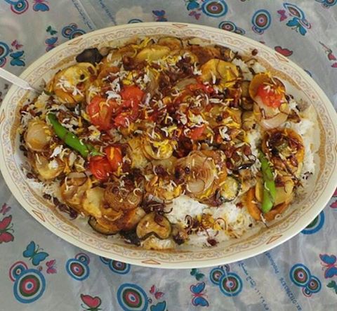 المقلوبه اليمنيه  (بالدجاج)