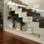 افكار لتصميم الحدائق الداخلية تحت الدرج