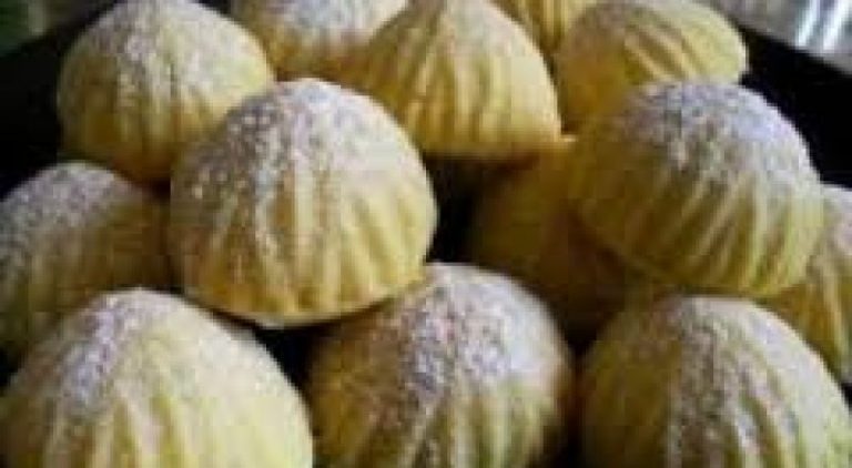 طريقة عمل المعمول بالسميد على الطريقة السورية