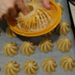 طرق جديده لتشكيل المعمول والبيتفور