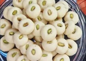 عمل الغريبة