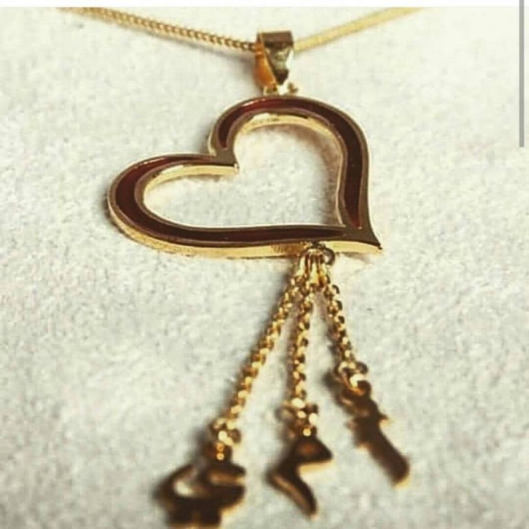 اكسسوارات مطلية بالدهب والفضه