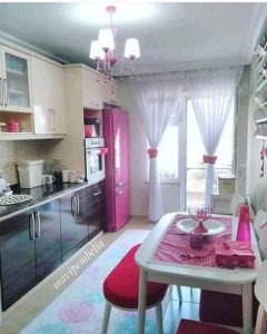 بيت هادئ واثاث مرتب  والوان جميله روعه 