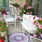 لمسسات منزلية للحديقه والبلكونة  لمحبي الزينة