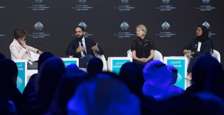 مستقبل الثقافة البشرية بين المعرفة والبيانات الكبيرة والذكاء الاصطناعي
