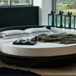  مجموعه من افكار لسرير دائري  مع ديكورات غايه الرومانسيه والجمال