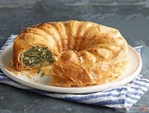 فطيرة سبانخ بالبف باستري