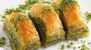 بقلاوة بالفستق الحلبي