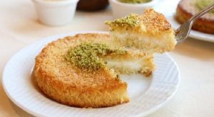 طريقة عمل الكنافة بالكريمة الجاهزة